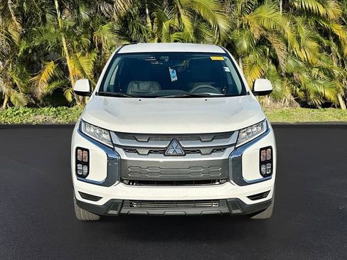 Used 2021 Mitsubishi Outlander Sport ES image 2