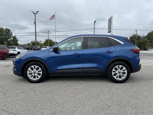 Used 2023 Ford Escape Active w/ Tech Pack #1 image 2