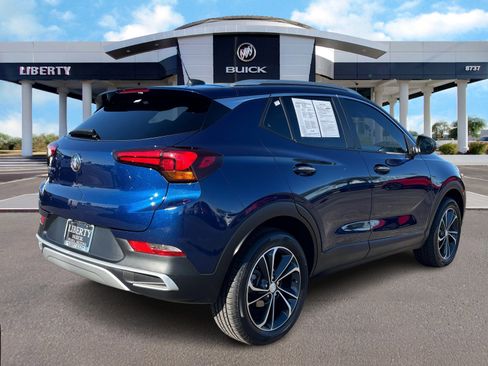 Used 2023 Buick Encore GX Select image 4