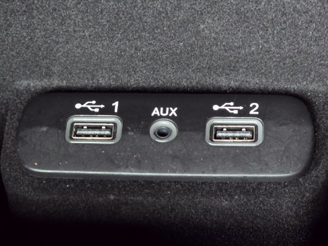 Used 2022 Dodge Charger R/T w/ Plus Group RWD image 12