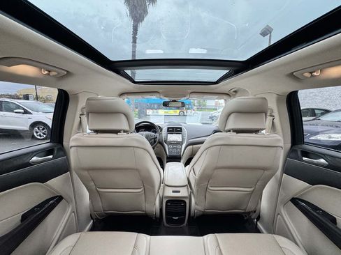 Used 2017 Lincoln MKC Reserve w/ Lincoln MKC Climate Package FWD image 53