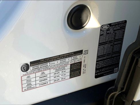 New 2025 Land Rover Range Rover Velar S image 14