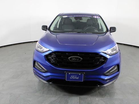 Used 2024 Ford Edge SE w/ Black Appearance Package image 12