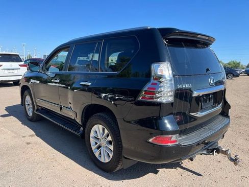 Used 2016 Lexus GX 460 w/ Premium Package AWD/4WD image 3