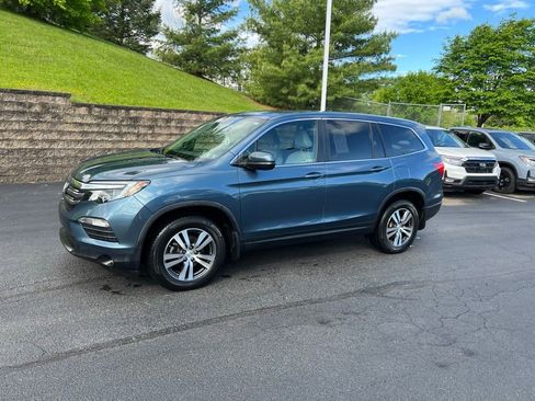 Used 2018 Honda Pilot EX image 9
