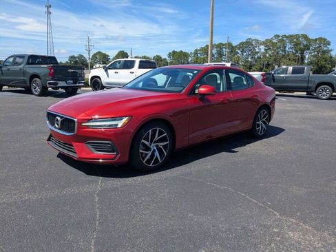 Used 2019 Volvo S60 T6 Momentum AWD/4WD image 7
