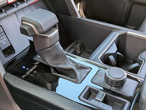 Used 2026 Toyota Tundra SR5 w/ SR5 Premium Package AWD/4WD image 12