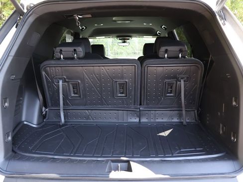 Certified 2023 Chevrolet Traverse RS w/ LPO, Floor Liner Package image 51
