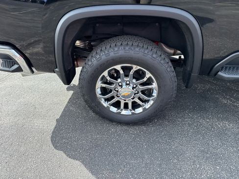 New 2026 Chevrolet Silverado 2500 LTZ w/ LTZ Plus Package AWD/4WD image 13