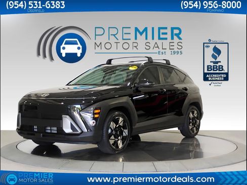 Used 2025 Hyundai Kona SEL FWD image 1