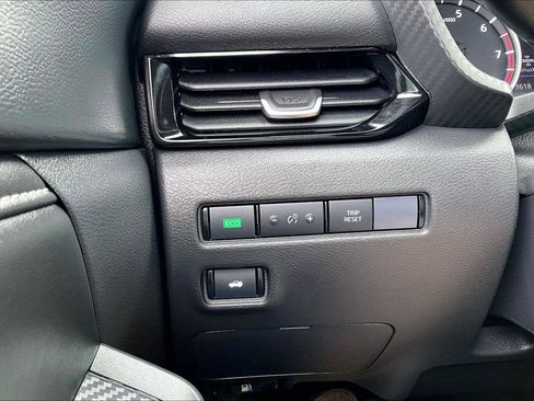 Used 2025 Nissan Sentra SV w/ All-Weather Package FWD image 15