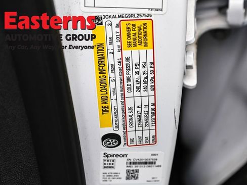 Used 2024 GMC Terrain SLE image 36