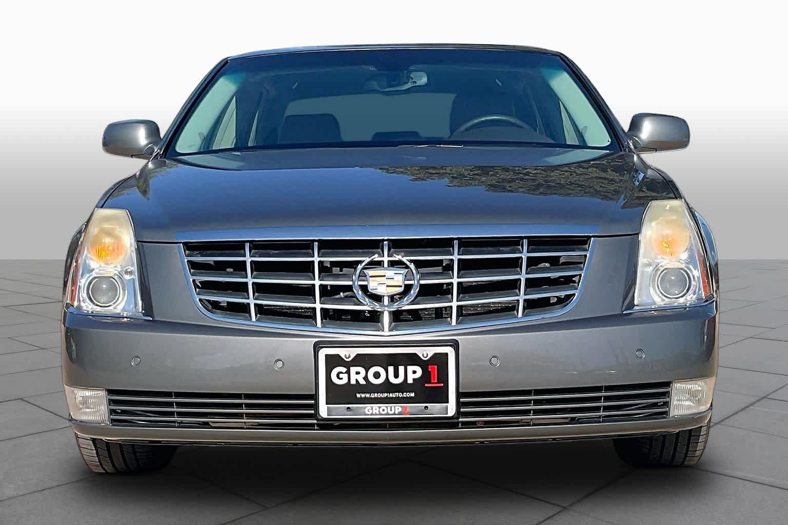 Used 2007 Cadillac DTS Luxury I FWD image 3