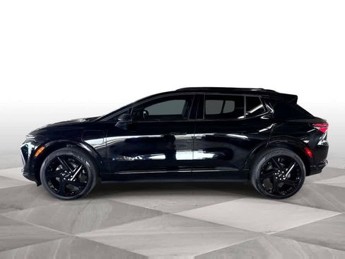 Used 2024 Chevrolet Equinox EV RS FWD image 5