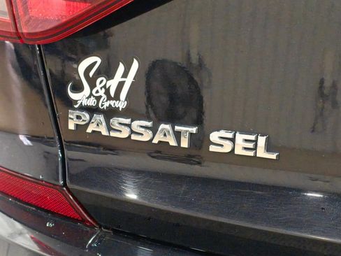 Used 2018 Volkswagen Passat 2.0T SEL Premium FWD image 42