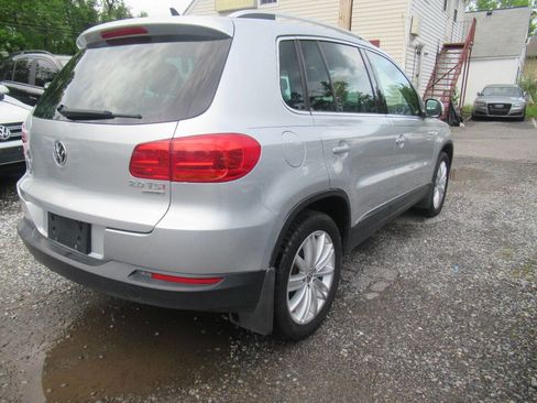 Used 2013 Volkswagen Tiguan SE image 12