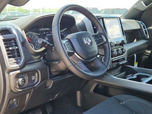 New 2026 RAM 1500 Express AWD/4WD image 10