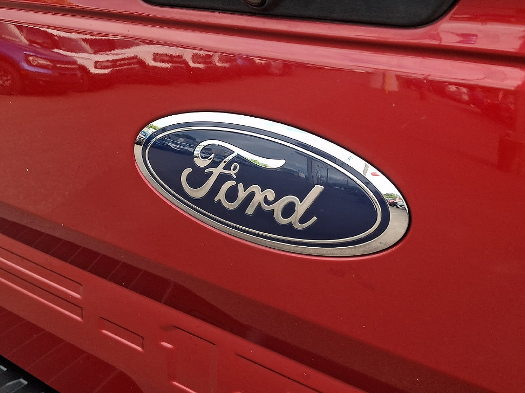 Used 2020 Ford F150 XLT w/ Equipment Group 302A Luxury AWD/4WD image 31