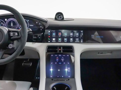 New 2025 Porsche Taycan GTS AWD/4WD image 22