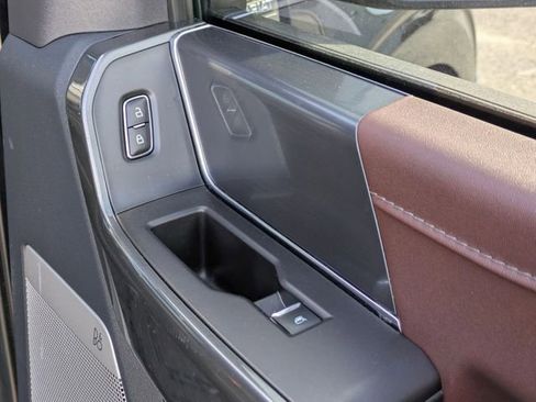 Used 2023 Ford F150 Lariat image 32