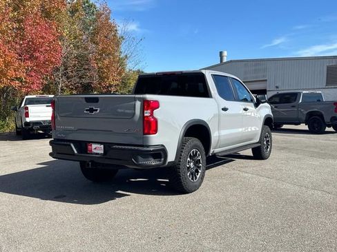 Certified 2025 Chevrolet Silverado 1500 ZR2 image 4