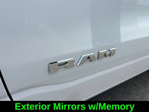 Used 2025 RAM 1500 Laramie AWD/4WD image 21