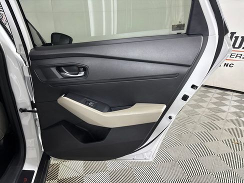 Used 2025 Honda Accord SE image 28