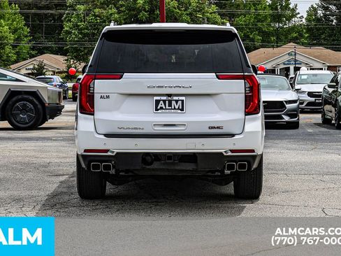 Used 2025 GMC Yukon Denali AWD/4WD image 12