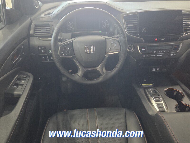 Used 2024 Honda Passport TrailSport image 9