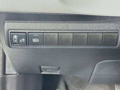 Certified 2025 Toyota Corolla SE FWD image 11