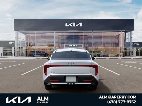 New 2026 Kia K4 LXS FWD image 5