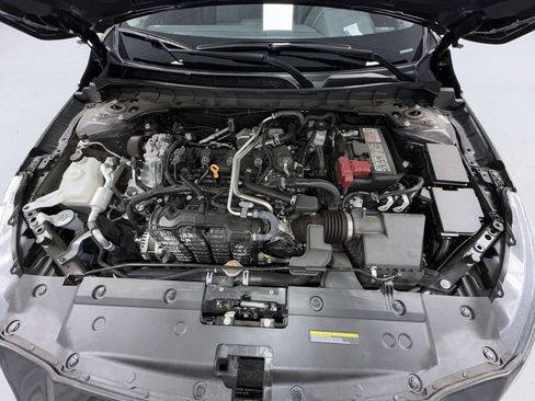 Used 2025 Nissan Altima 2.5 SR w/ SR Premium Package AWD/4WD image 19