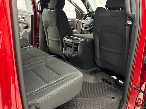 New 2026 RAM 1500 Big Horn AWD/4WD image 32
