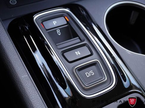 Used 2025 Honda Pilot Touring image 38