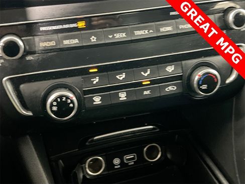 Certified 2020 Kia Optima LX image 16