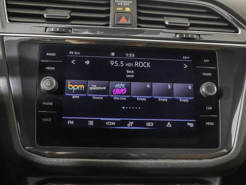 Used 2023 Volkswagen Tiguan SE image 29