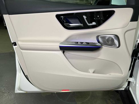 New 2025 Mercedes-Benz GLC 300 4MATIC image 19