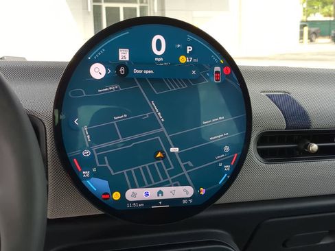 Used 2025 MINI Cooper 2-Door Hardtop image 39