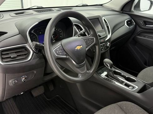 Used 2022 Chevrolet Equinox LT AWD/4WD image 8