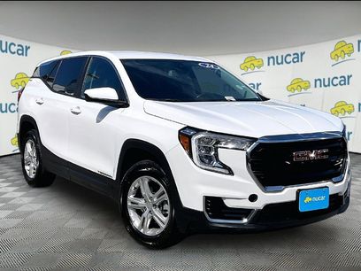 Used 2024 GMC Terrain SLE