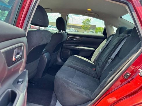 Used 2015 Nissan Altima 2.5 S w/ Special Edition Package FWD image 11