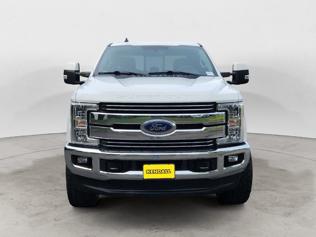 Used 2019 Ford F250 Lariat w/ Lariat Value Package AWD/4WD image 2