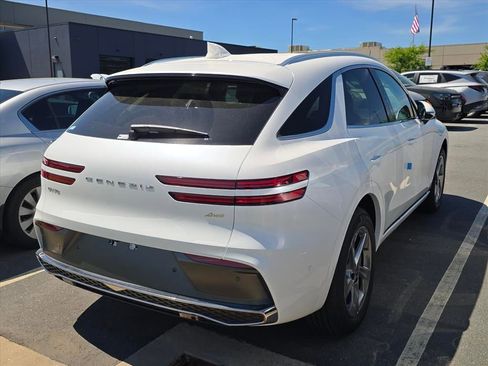 New 2026 Genesis GV70 2.5T Advanced AWD/4WD image 4