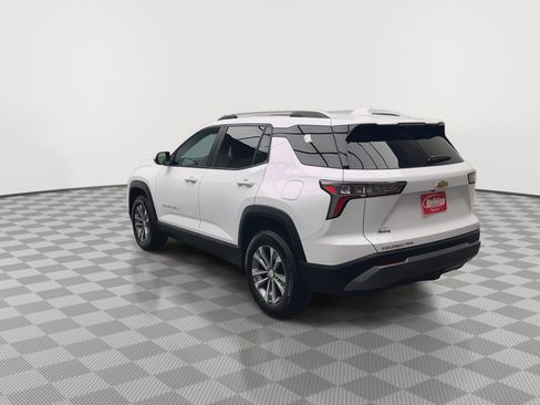 Certified 2025 Chevrolet Equinox LT image 2