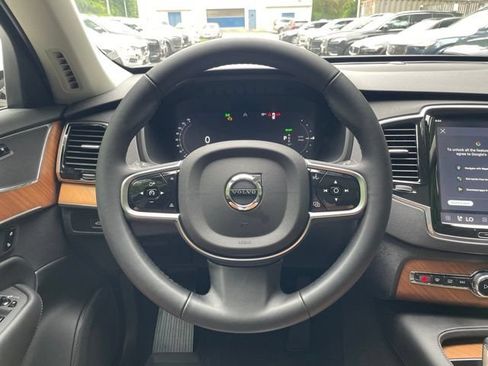 Certified 2025 Volvo XC90 T8 Plus w/ Protection Package Premier AWD/4WD image 21