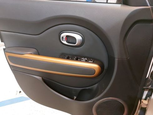Used 2015 Kia Soul ! w/ Umber Package 1 FWD image 22