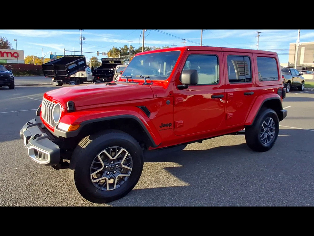 Used 2026 Jeep Wrangler Unlimited Sahara AWD/4WD image 4