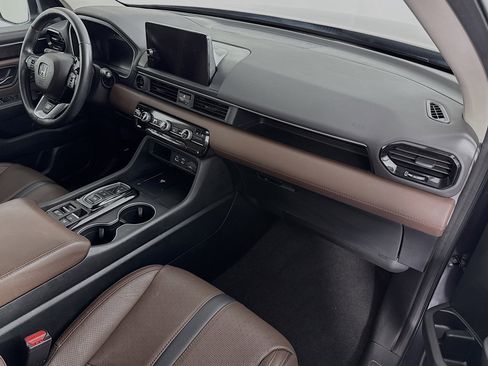 Certified 2023 Honda Pilot Elite image 32