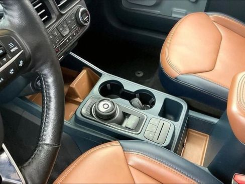Used 2022 Ford Maverick Lariat w/ Lariat Luxury Package FWD image 15