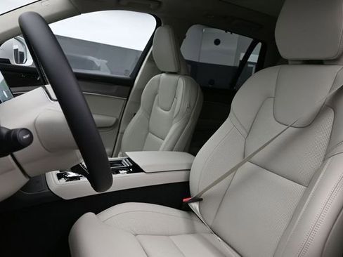 New 2026 Volvo XC90 T8 Ultra w/ Lounge Package AWD/4WD image 10